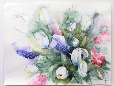 Frühlingsstrauß mit weißen Tulpen - Evelyn Brosche (Room setting (c)fotolia.de, (c)artfolio.de)