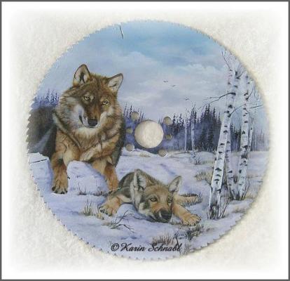 Wolf mit Welpe auf Sägeblatt - Karin Schnabl - Array auf - Array - Wolf mit Welpe auf Sägeblatt - Karin Schnabl - Array auf - Array -